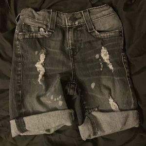 GENO true religion rolled shorts